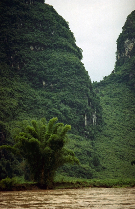 Karsts, Guilin China 2.jpg